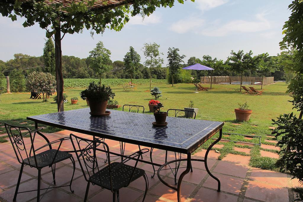 Hostal Nou De Crespia Bagian luar foto